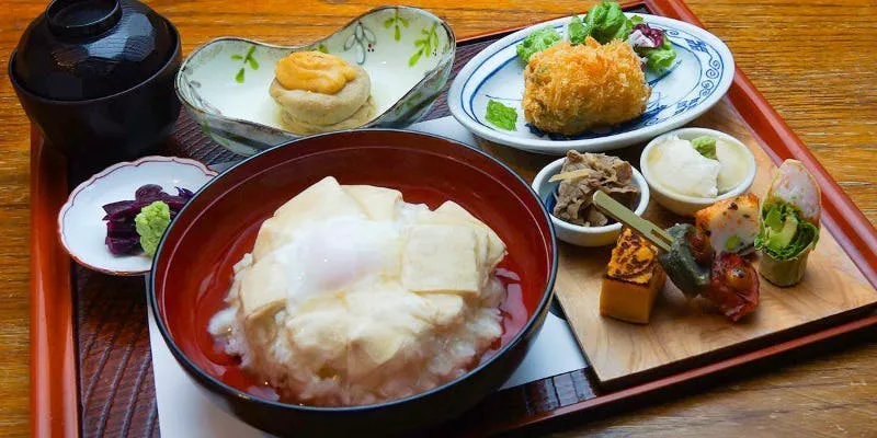 【午餐/招牌菜】ゆば飯 雅/ 湯葉可樂餅・御番菜・小碗菜