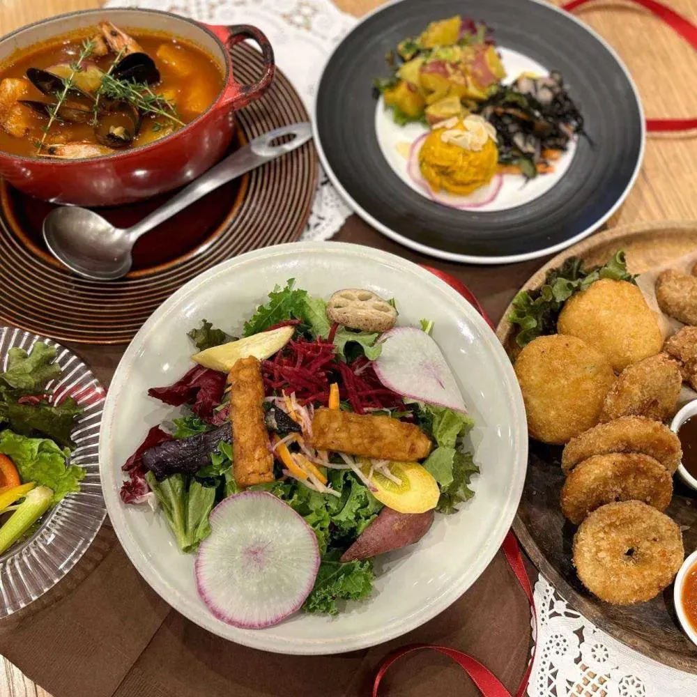 【パーティーコース】選べるメインやお麩のカツレツなど全6皿+3時間飲み放題