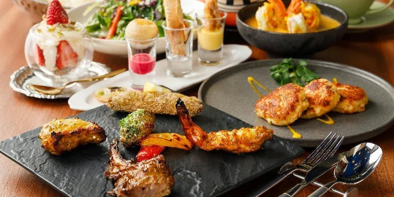 HILLS Course: Enjoy meat dishes and grilled seafood. 15 dishes, 7,000 yen