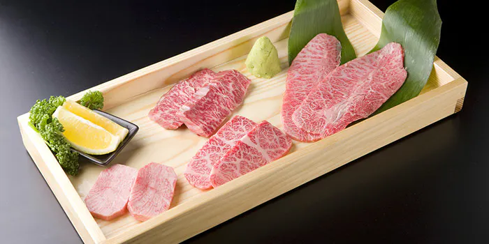 銀座焼肉 うっしっし