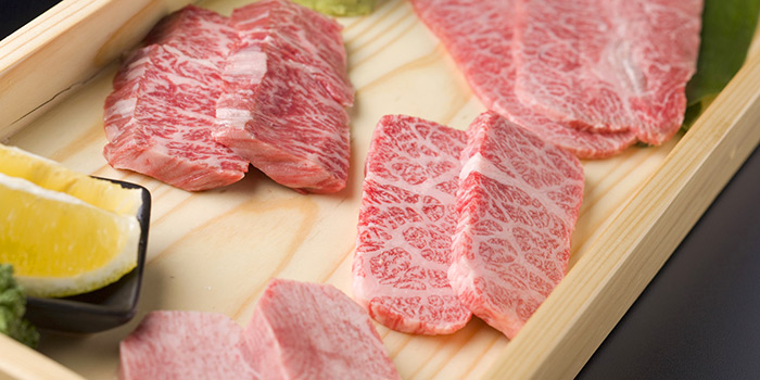 【うっしっしおまかせコース】特選部位2種含むお肉＆ホルモン盛合せ