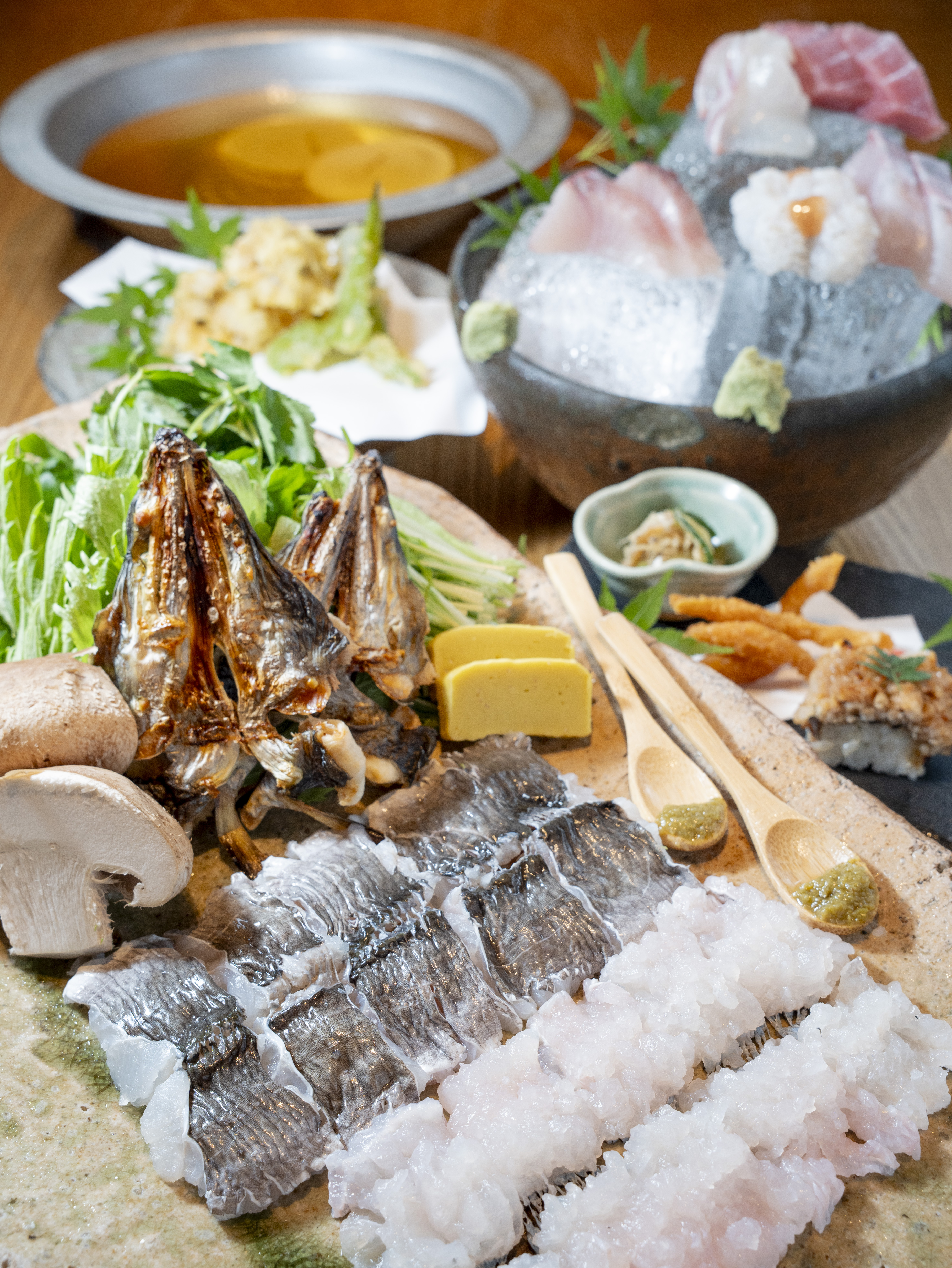 【季節限定】旬の鱧鍋コース  鱧焼霜入り造り盛り、鱧天ぷら、鱧鍋など鱧づくしをご堪能いただけます♪