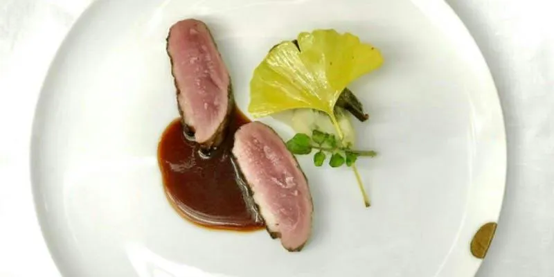 Lunch 【Premier~プレミア~ 】祝賀・紀念日推薦 可於午餐時段享用使用晚餐食材的套餐 共7道菜
