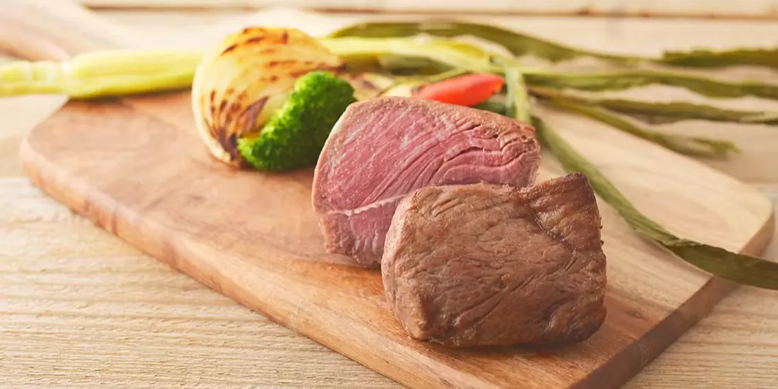 [Special Gourmet Lunch] Choose your appetizer + choose your main dish, with dessert and a post-meal beverage included.