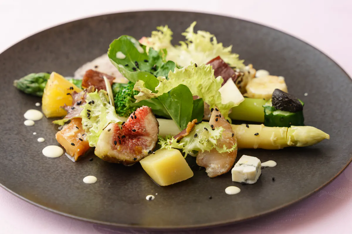 Menu Printemps ムニュープランタン 季節の食材、調理法を使ったフランス料理ならではのフルコースメニュー