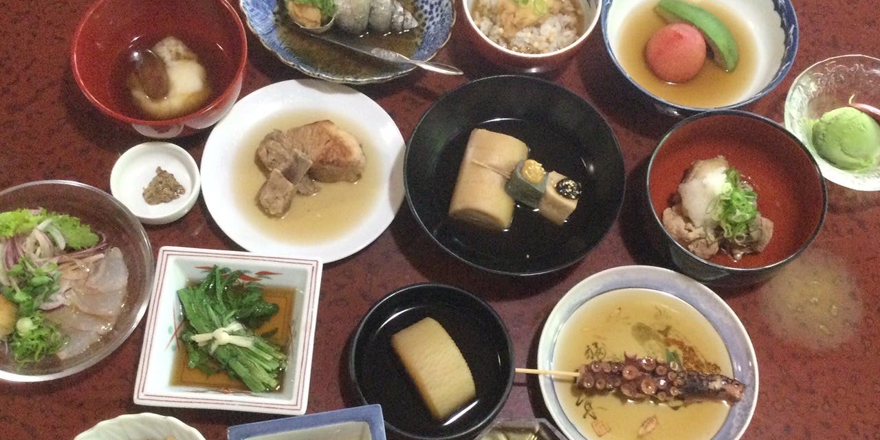 【おでん物語コース】活はもとみつば、牛すじ、本日のお造り、祇をん辻利抹茶アイスまで全13品