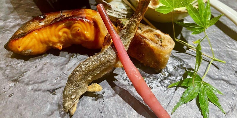 【全9品课程】炙烤物、刺身、鱼肉炭火烧、砂锅饭等（半包间）