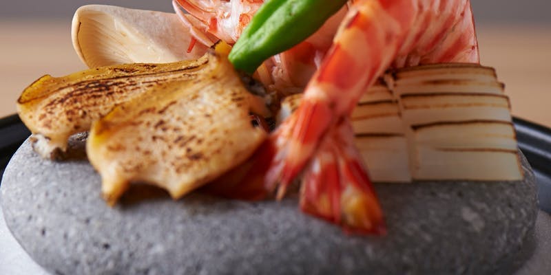 【舞コース】　アワビと車海老の石焼きや旬の逸品を堪能できる人気の会席料理　10品