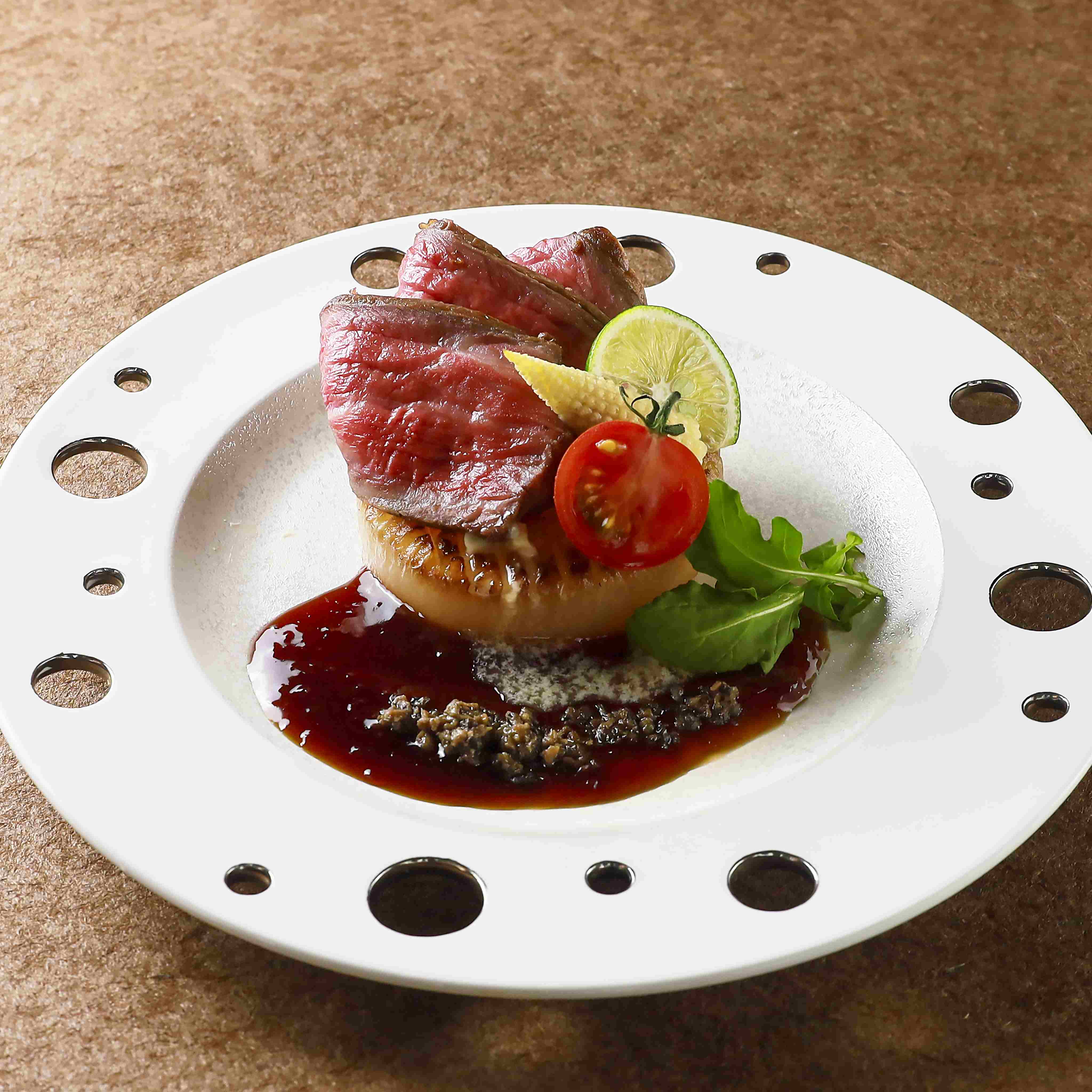 【Susuki】A Course to Savor Seasonal Ingredients, Including Autumn Delicacies and Our Special Roast Beef (7 Dishes)