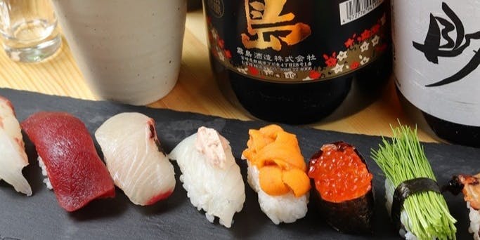 【おまかせ特選握り8貫】付き出し、茶碗蒸し、赤だしなど厳選食材を使用したお鮨をご堪能