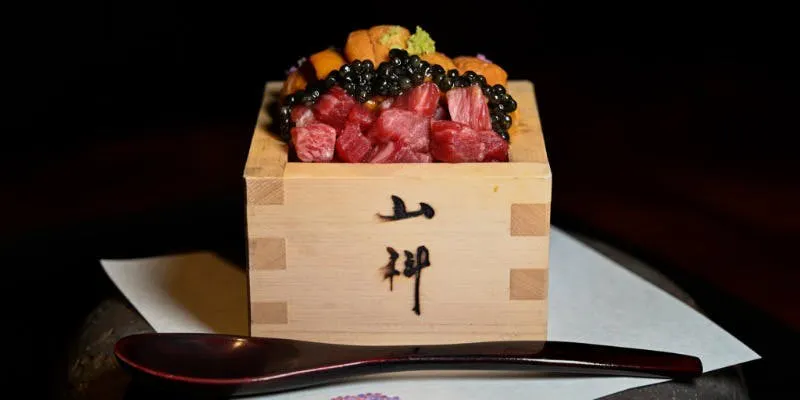 【雅】包含黑毛和牛与海鲜的宝盒寿司等限定套餐