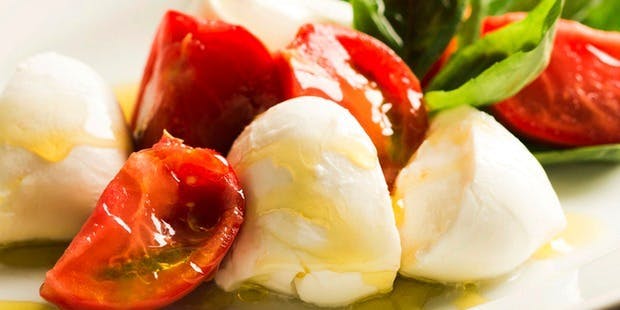 【周一、周二限定！早鸟特惠套餐】多样前菜和肉料理休闲计划8道菜＋2小时畅饮