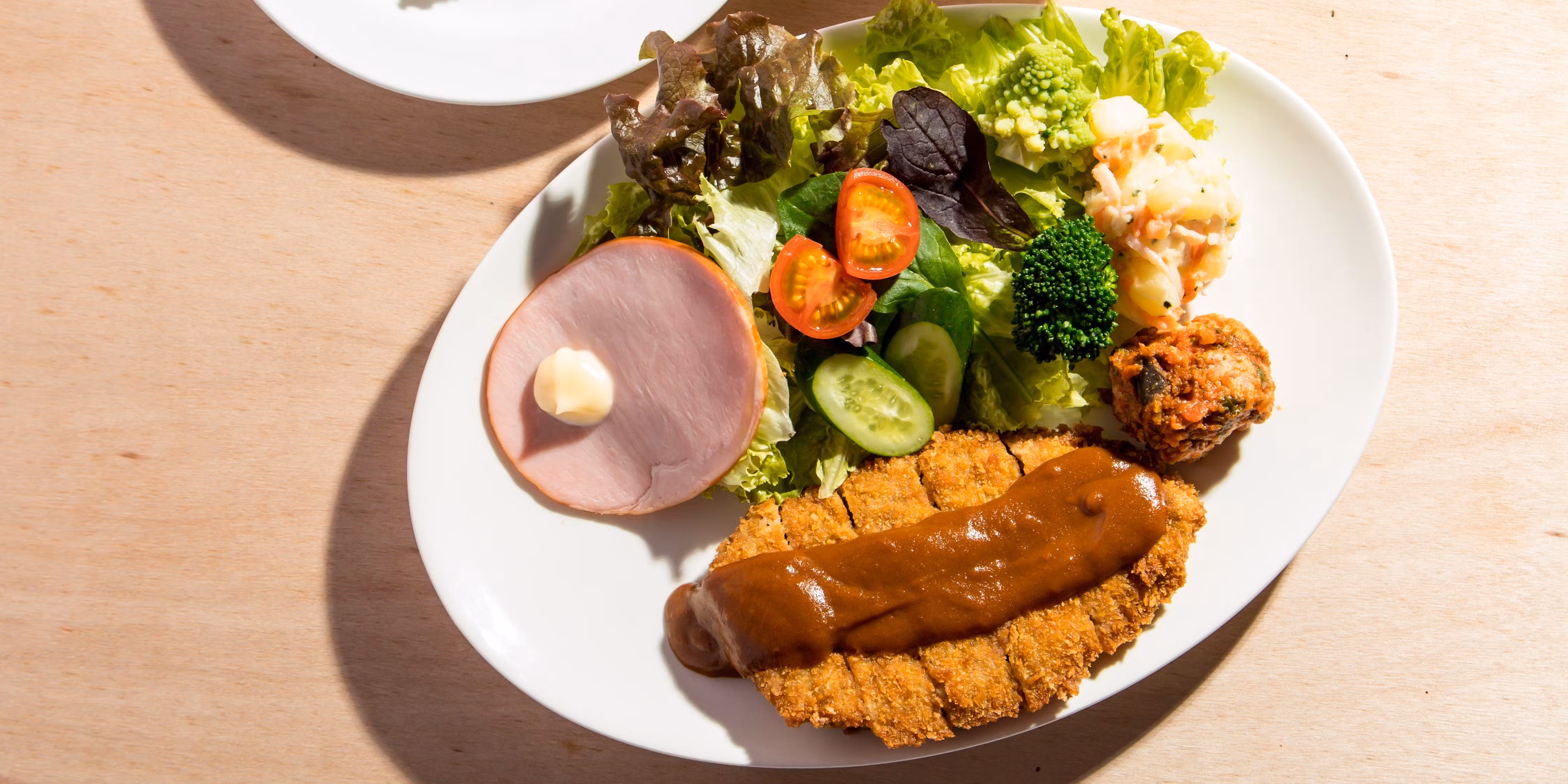 【LUNCH】洋食屋の濃厚デミビフカツランチ