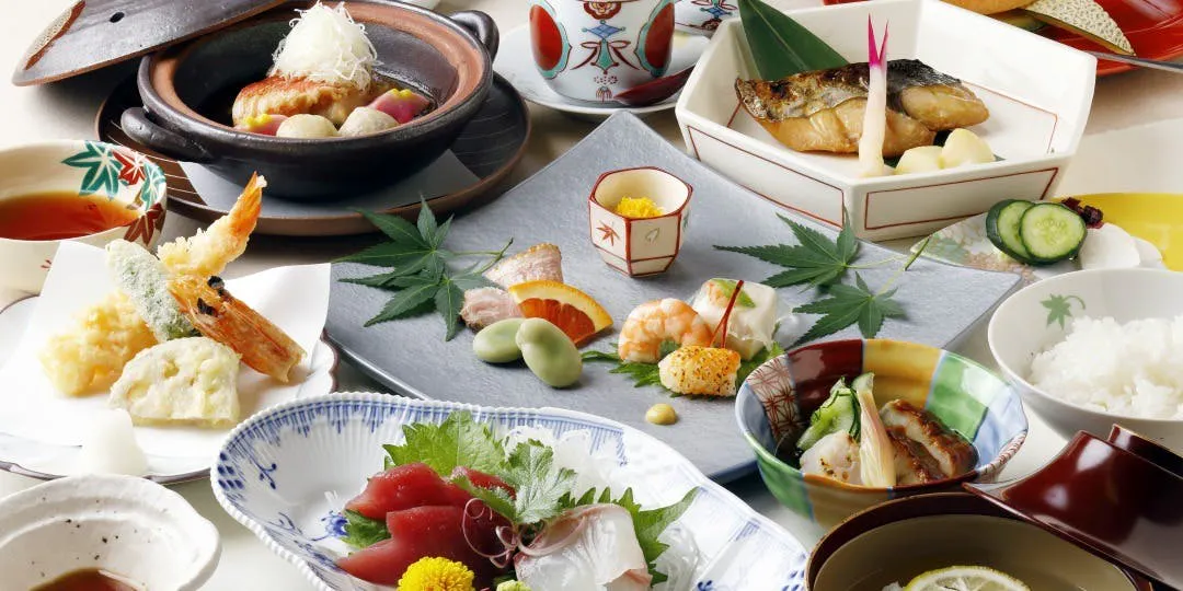 [Face-to-Face Meeting Plan] [Full Kyoto Kaiseki Course Featuring Auspicious Abalone] 8 Dishes and 1 Soup
