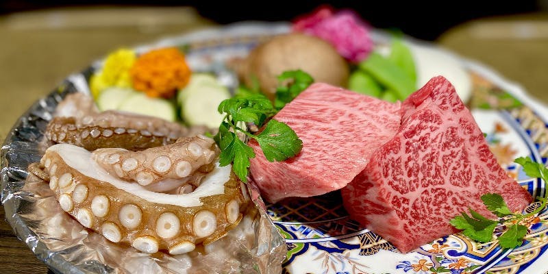 【半包廂×宴會】含飲品優惠！黑毛和牛A5牛排與當季海鮮鐵板燒8道菜！當日可