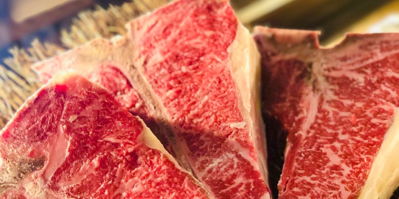 【骨付き肉コース】熟成骨付きステーキやガーリックライスなど　全7品