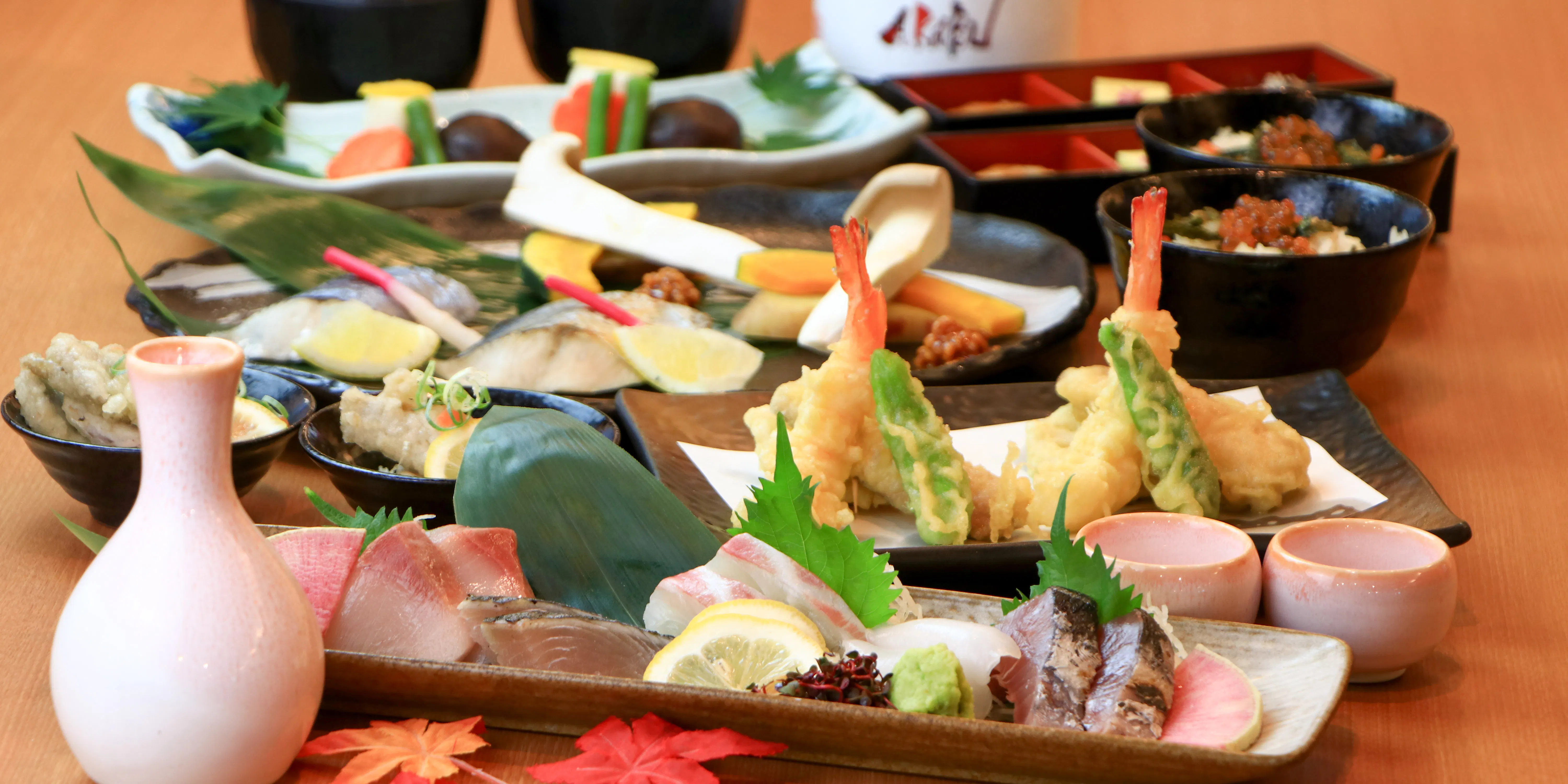 【雅套餐】5種生魚片×天婦羅×竹筴魚鹽烤等 共9道菜 個別盛裝