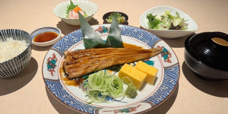 ランチ限定！　煮穴子の御膳