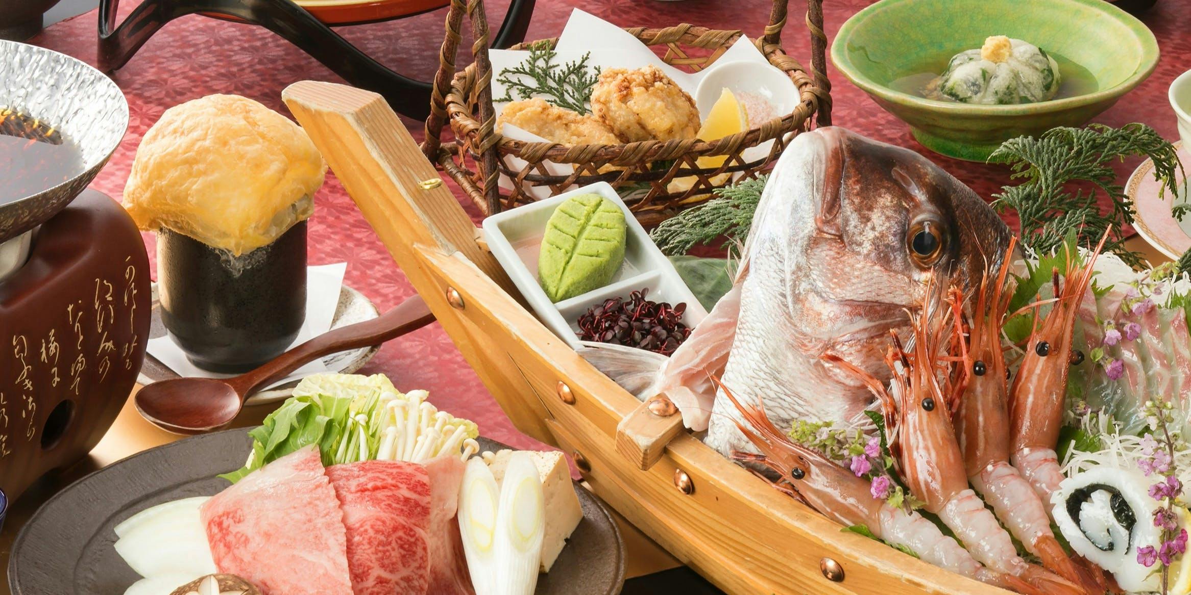 【우마이몽 카이세키~텐코모리~】식전주 포함, 이세새우와 고베규 스키야키 냄비 등 총 13품목