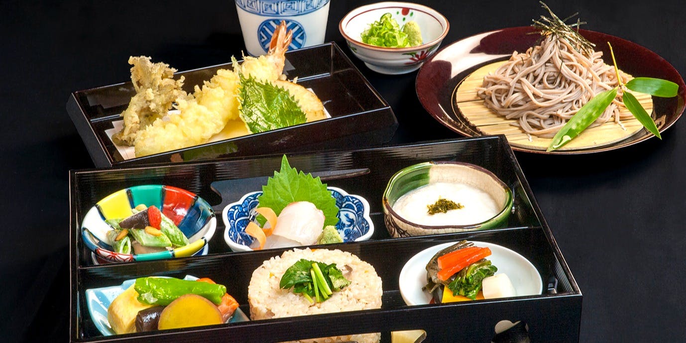 【熱鬧御膳】熱鬧便當、現炸天婦羅、蕎麥麵