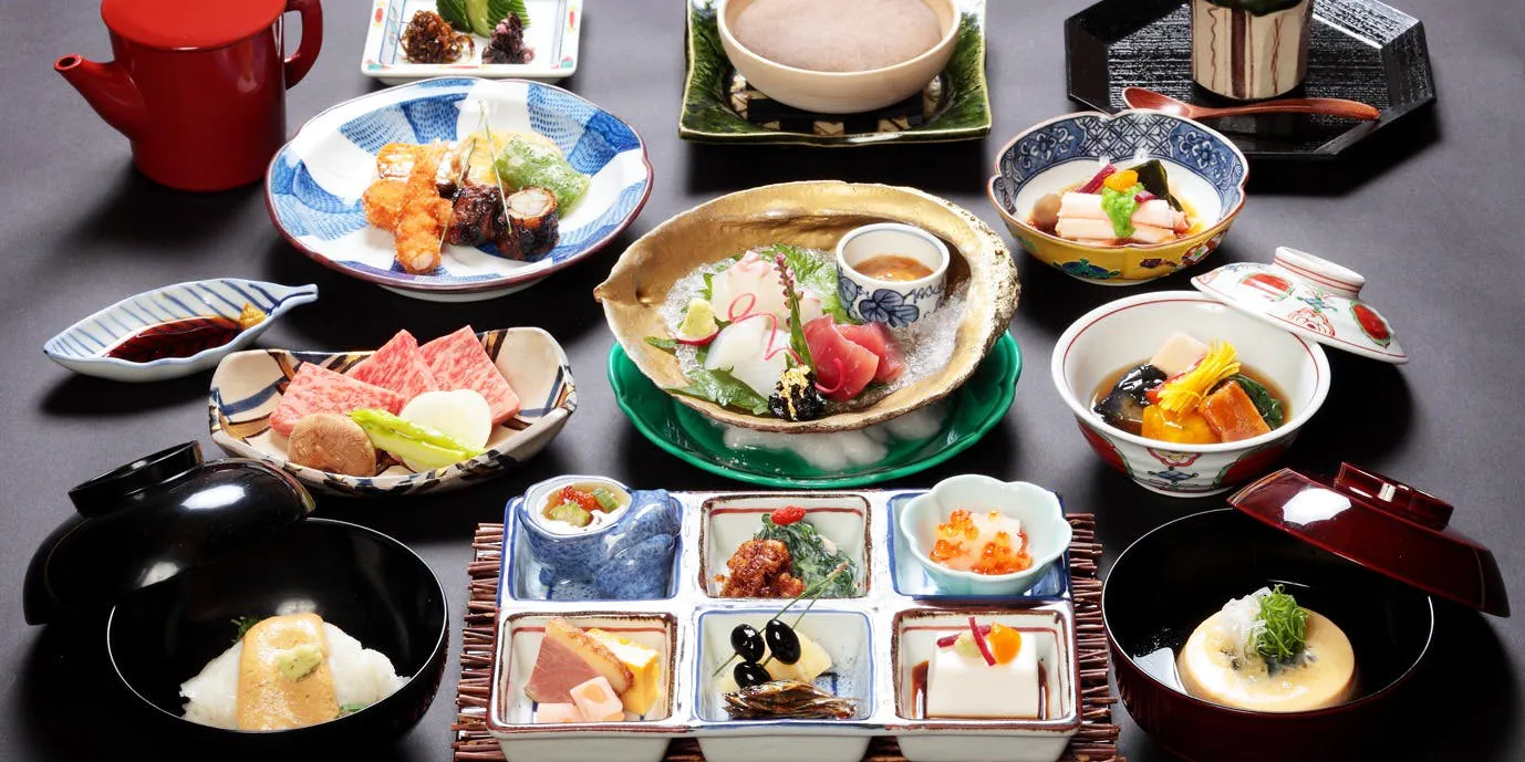 【懷石料理~雪~】包含黑毛和牛、龍蝦、鯛魚茶泡飯的豪華套餐