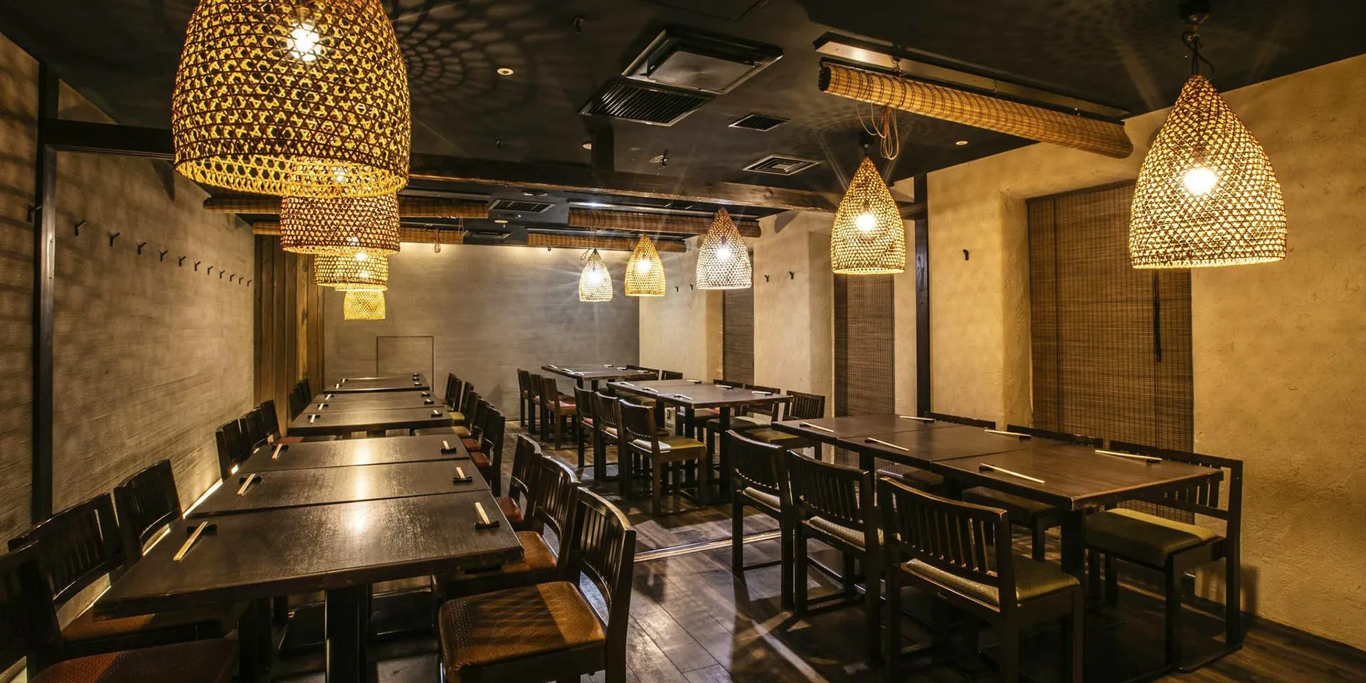 隠れ房 池袋店