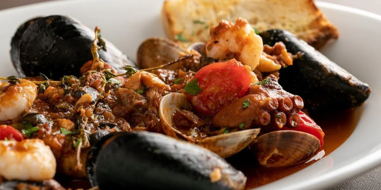 [Dinner Course C] A luxurious course featuring double mains: fish and a choice of meat [Summer Menu]