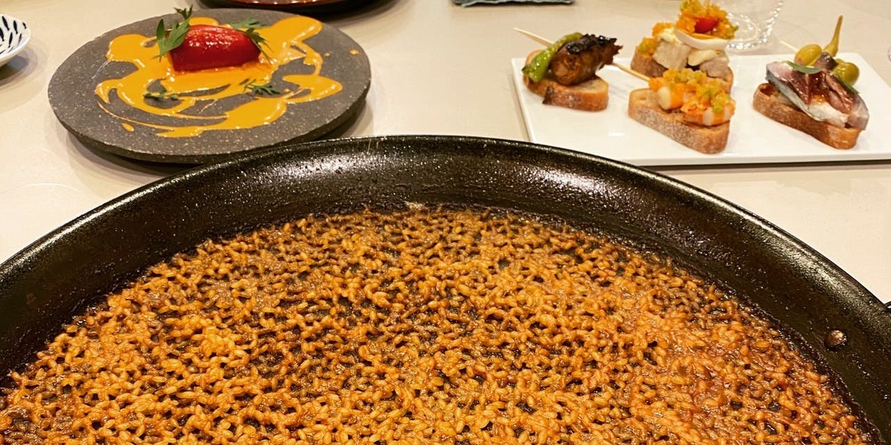 【コース・アンチョア エスペシアル】將食材升級的特別套餐 全10道菜