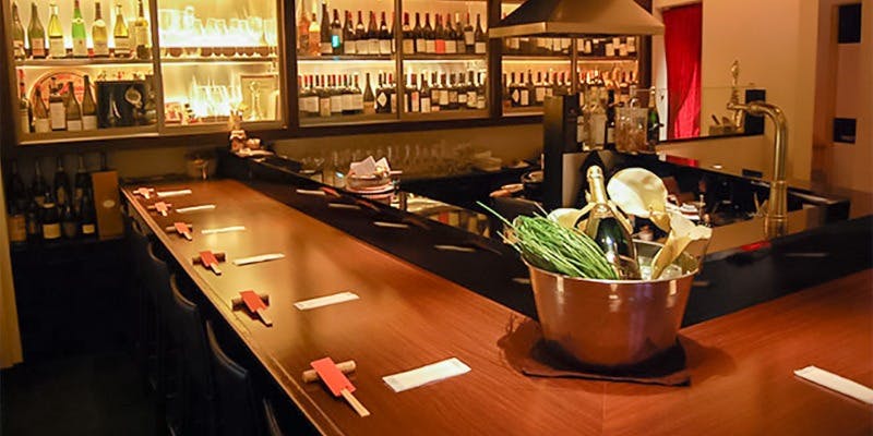 【Deluxe Course】Featuring seven dishes including roasted duck breast and lobster, with nine delectable items.