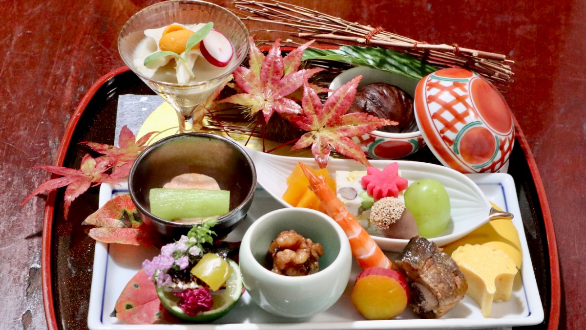 懷石套餐【胡蝶　こちょう】豪華的海鮮料理與鮪魚蔥段湯