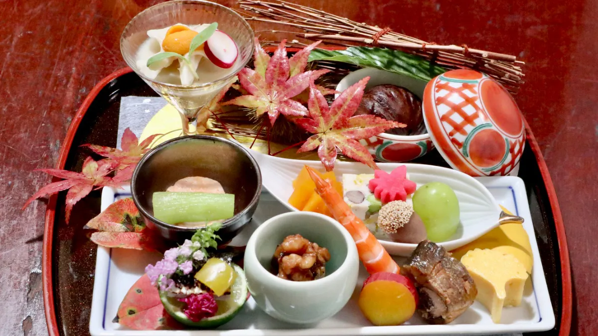 Kaiseki Course [Kochō] Luxurious seafood dishes and negima soup