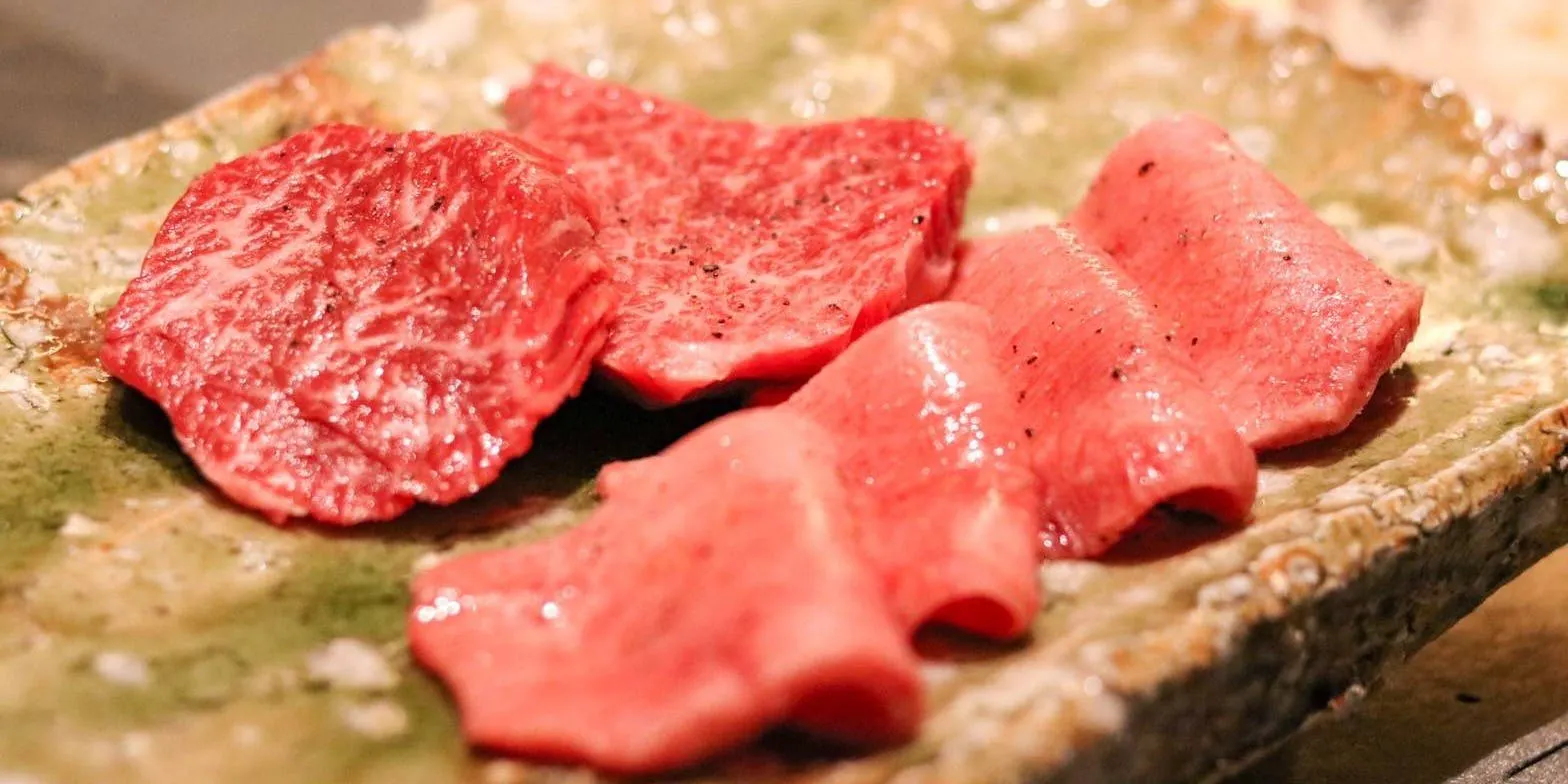 【燒肉/神戶牛燒肉套餐】30,000日元 ~保證完全包廂~