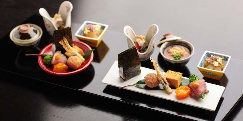 【日本料理コース】前菜、椀物、造り、焼物、強肴、食事、水菓子 全9品