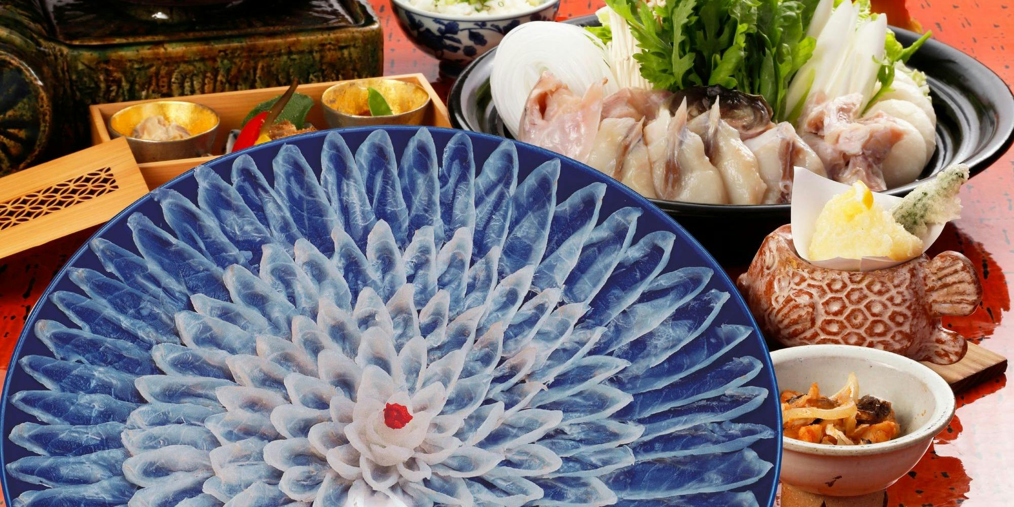 【極上天然虎河豚套餐】含天然虎河豚刺身、火鍋等共8道菜品