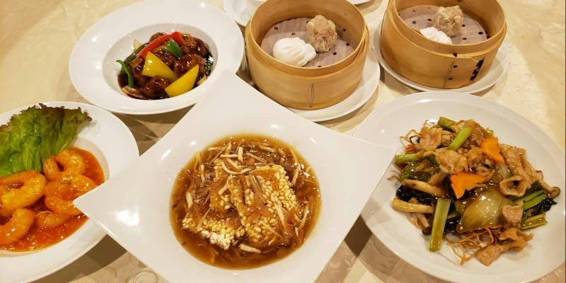 Shark Fin Crispy Rice Course: Enjoy our popular shark fin crispy rice as the main dish along with dim sum and sweet and sour pork.