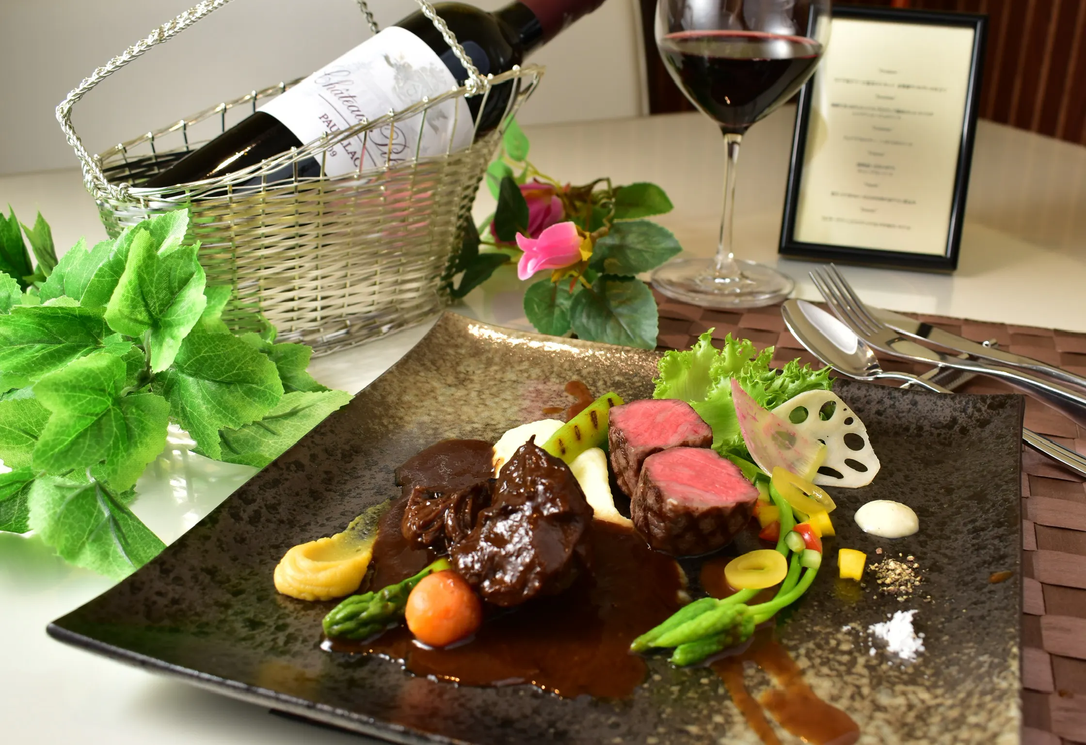 【記念日コース Menu C】高級食材を使用したフルコース 記念日のご利用でミニホールケーキをサービス!