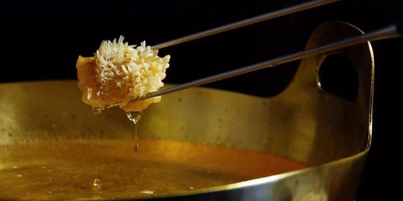 [Omakase Course] 8 to 9 dishes including seasonal tempura, sushi, handmade soba, and more.