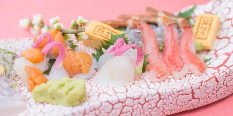 【계절 추천 코스】전채요리, 모둠 회, 식사류, 디저트 등 총 7가지 품목