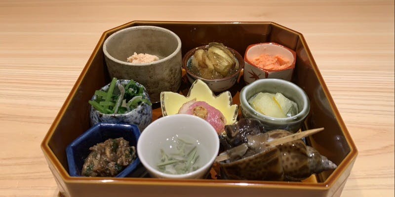 【精选套餐】先付、小菜、生鱼片、当日推荐佳肴等共9道菜品