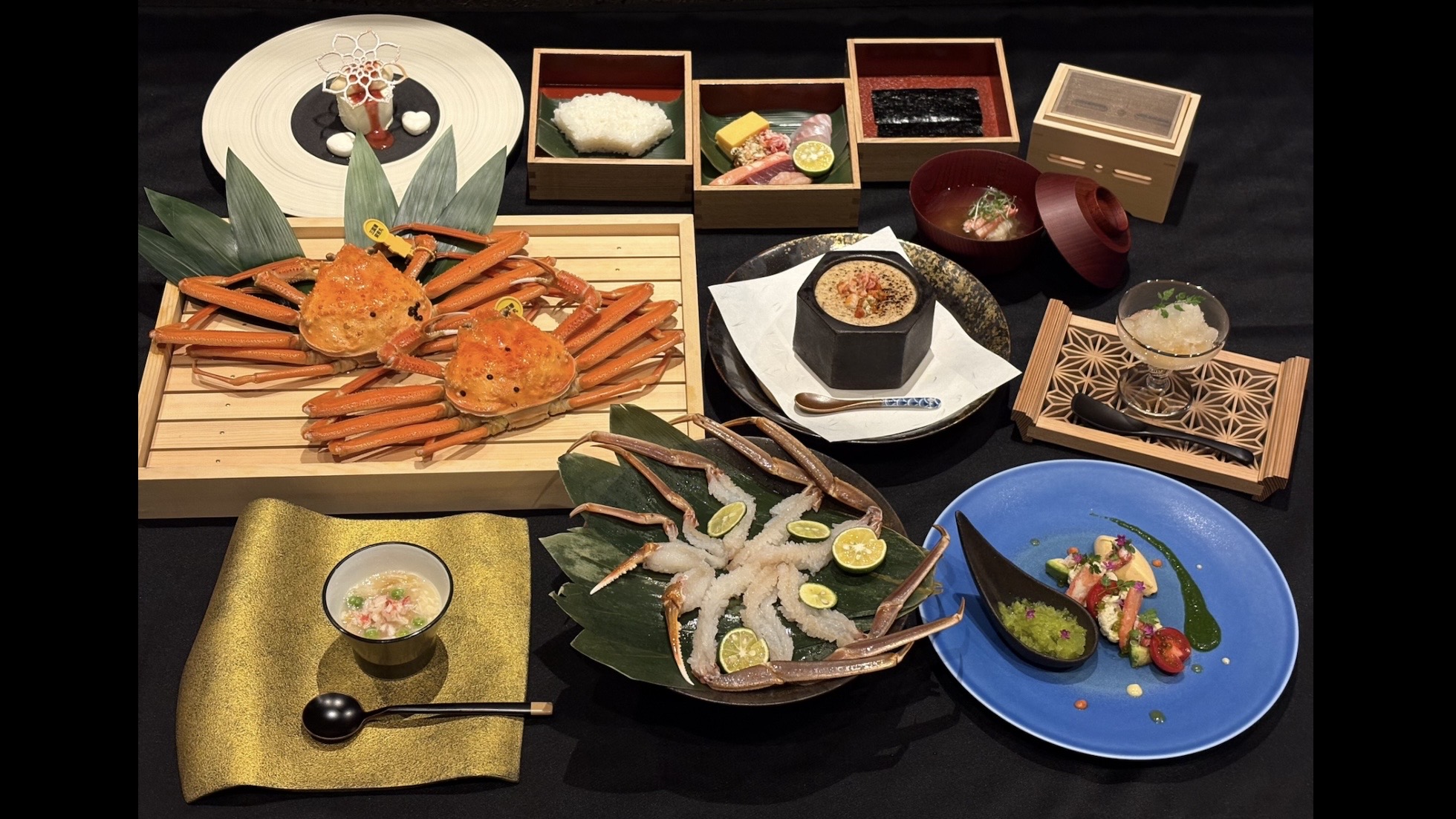 桜華 코스　세금 포함 35.000엔（삶은 게 소 사이즈 450g~500g 전후）