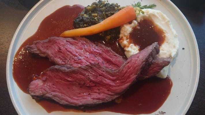 [Includes 1 Drink] Dinner Course with Thick-Cut Roast Beef Steak of Grass-Fed Lean Beef