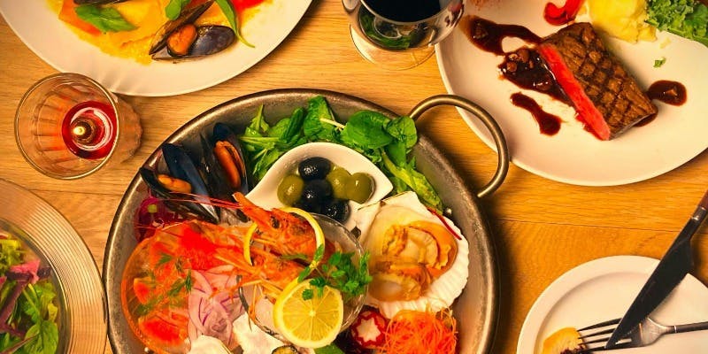 【ディナー】SORACHIIビール込み飲み放題付き！自慢のシーフドプラッターに名物トリュフのラヴィオリ 和牛のグリル