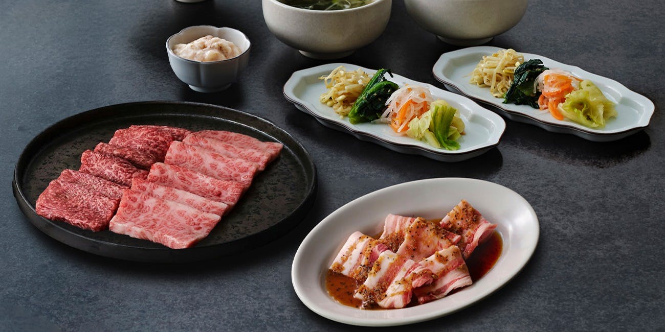 【Sakura SAKURA】8-course selection including 4 kinds of premium meat such as Premium Kalbi and Premium Loin, with salad and soup