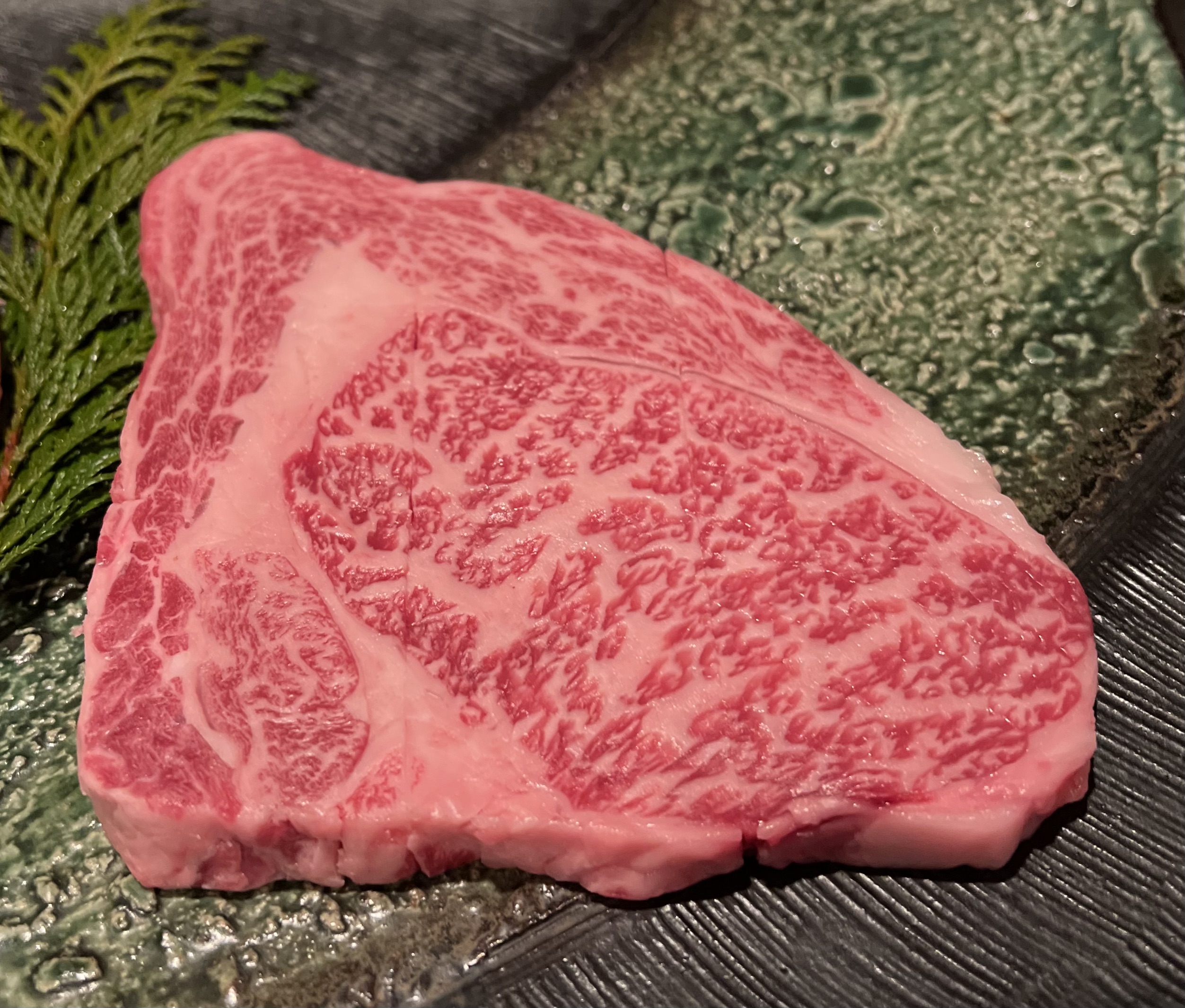 盡享頂級神戶牛肋眼共9道菜 ¥8,800.-套餐（另收服務費・含稅）
