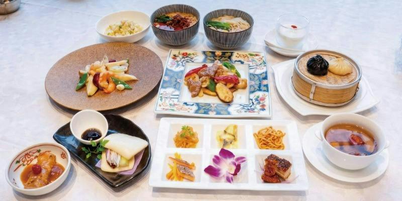 【Precious Year Premium套餐】 ～享用魚翅、四川烤鴨與大蝦的奢華中華料理～（全8道）