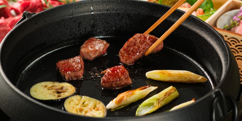 "Oilyaki Miyabi" - A comparison course featuring two types of premium Japanese Black Wagyu: Rump and Ichibo