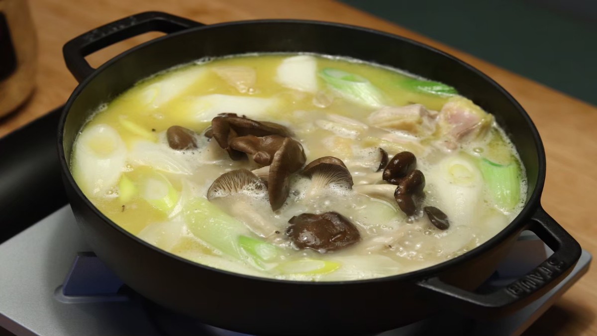 地鶏白湯鍋コース　11品