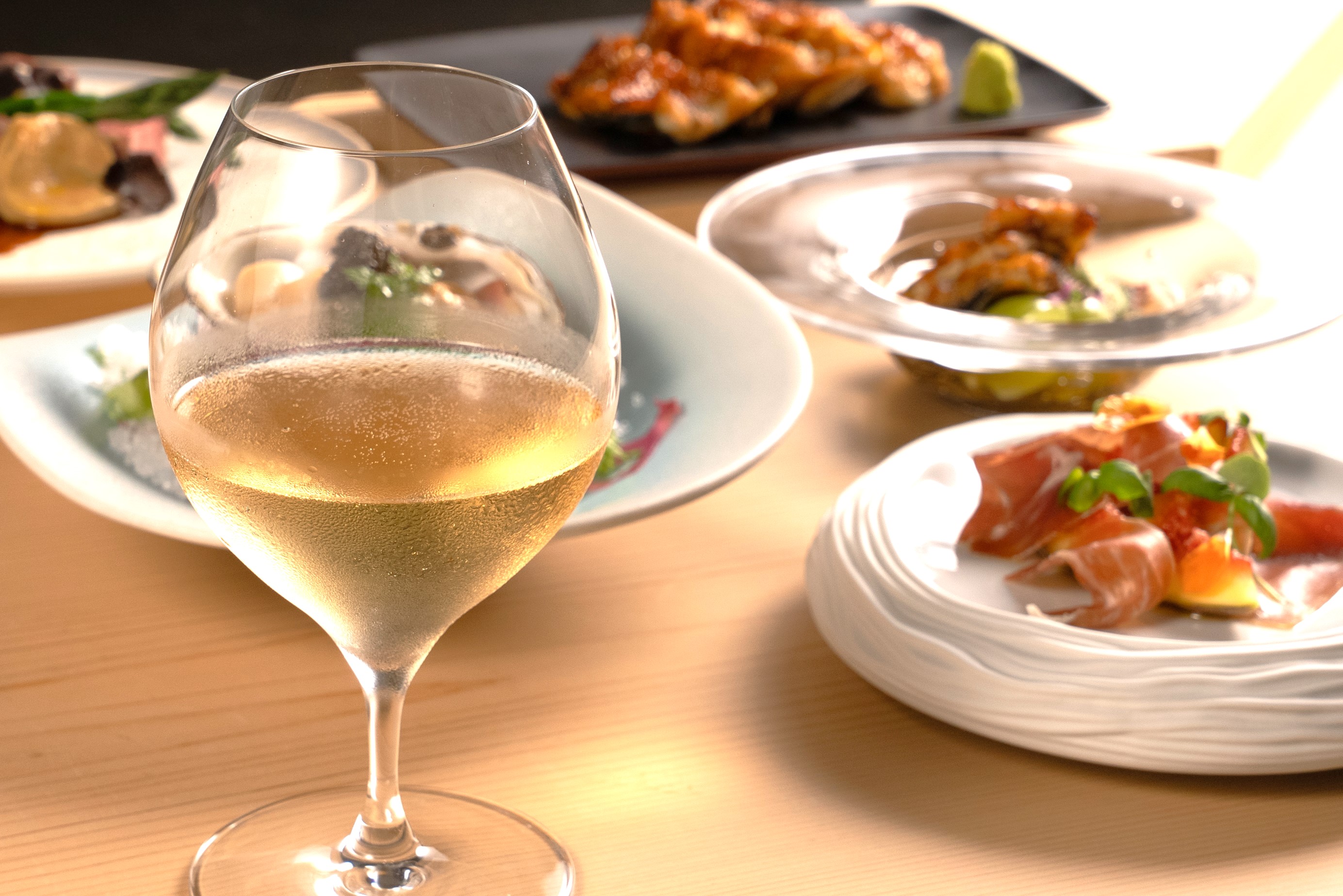 【晚餐】當季主廚精選套餐（附搭餐飲品）