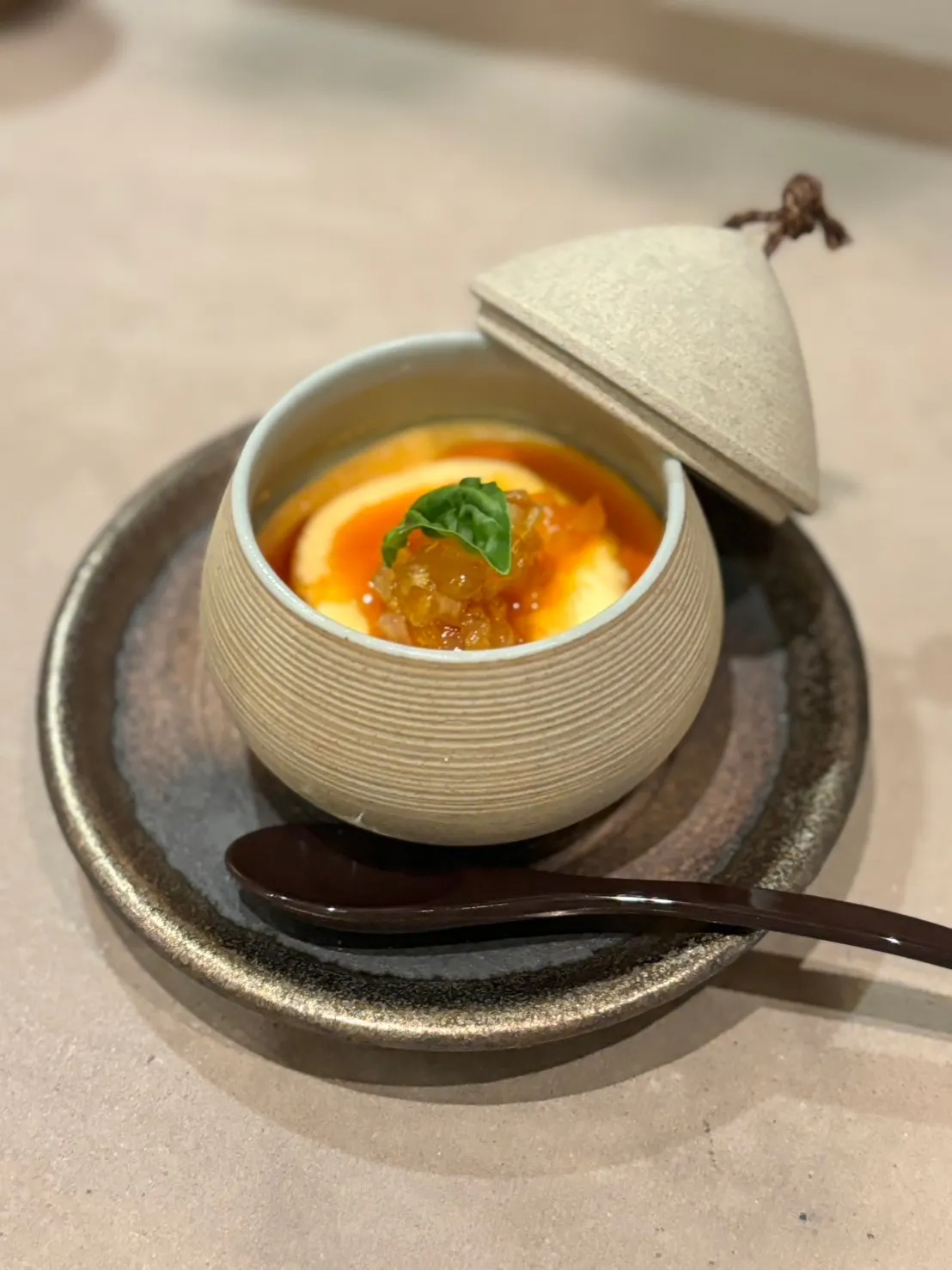 【Coccinella コース】前菜、お刺身、天然真鯛ソテーや黒毛和牛ランプなどの鉄板焼コース