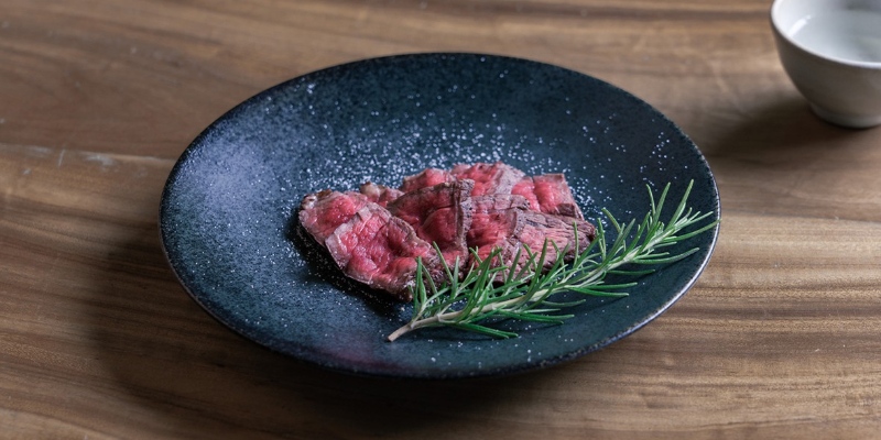 【6,500円コース】贅沢したい夜におすすめ。生牡蠣や幻の短角牛など（全9品）